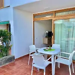 Brisas 51 By Sunhousescanarias Lejlighed *